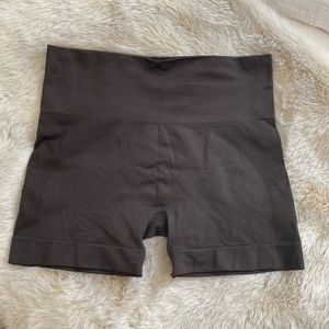 Set active sculptflex bike shorts
